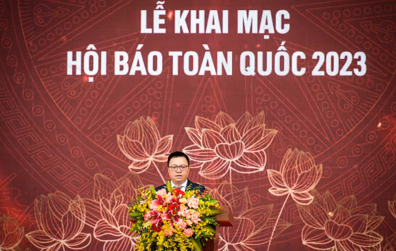 Tổng Biên tập Báo Nhân Dân, Chủ tịch Hội Nhà báo Việt Nam Lê Quốc Minh phát biểu khai mạc Hội Báo toàn quốc 2023.