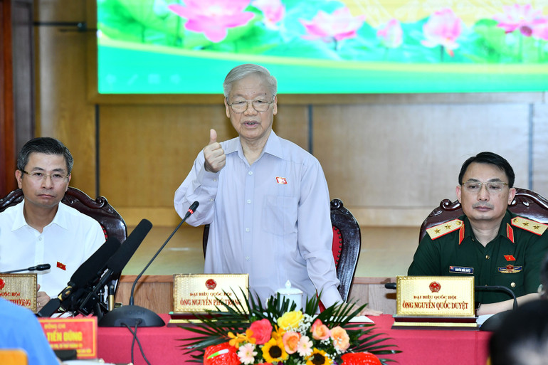 Tổng Bí thư Nguyễn Phú Trọng phát biểu ý kiến tại buổi tiếp xúc cử tri các quận Ba Đình, Đống Đa và Hai Bà Trưng (thành phố Hà Nội). (Ảnh: ĐĂNG KHOA)