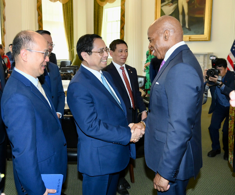 Thủ tướng Chính phủ Phạm Minh Chính và Thị trưởng thành phố New York Eric Adams.