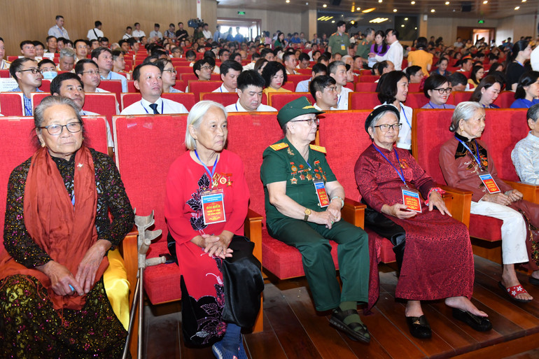 Các đại biểu tham dự Hội nghị Các đại biểu tham dự Hội nghị