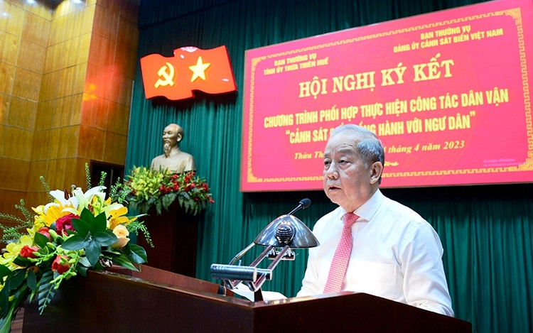 Đồng chí Phó Bí thư Thường trực Tỉnh ủy Thừa Thiên Huế Phan Ngọc Thọ phát biểu tại hội nghị. Đồng chí Phó Bí thư Thường trực Tỉnh ủy Thừa Thiên Huế Phan Ngọc Thọ phát biểu tại hội nghị.