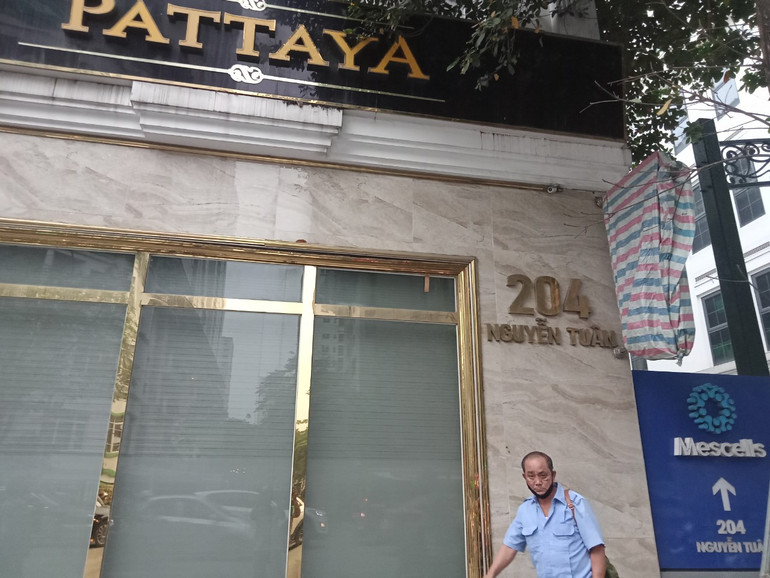 Quán karaoke đang tạm dừng hoạt động khi đám cháy xảy ra.