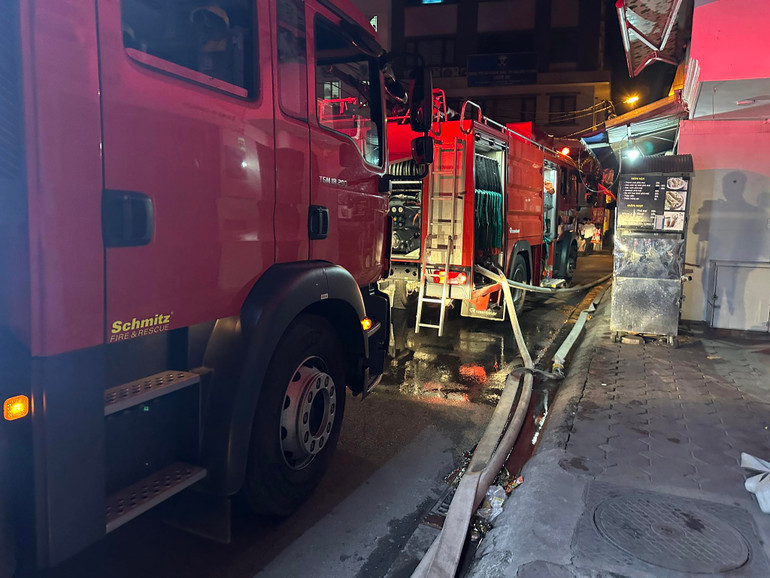 Xe PCCC xuất hiện tại hiện trường.