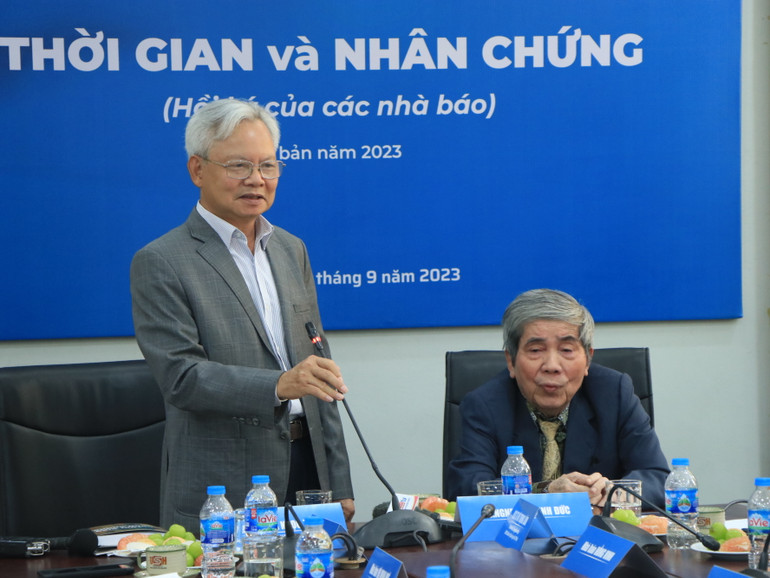 Giáo sư Tạ Ngọc Tấn phát biểu ý kiến tại sự kiện. Giáo sư Tạ Ngọc Tấn phát biểu ý kiến tại sự kiện.