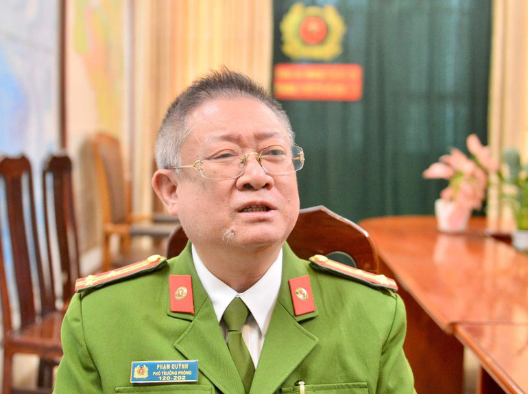 Thượng tá Phạm Quỳnh, Phó Trưởng Phòng Cảnh sát điều tra tội phạm về ma túy, Công an thành phố Hà Nội.