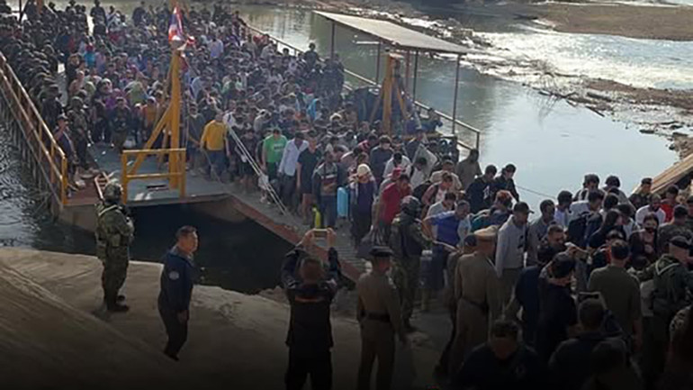 Thái Lan trong một lần tiếp nhận nạn nhân băng nhóm lừa đảo từ Myanmar. (Ảnh NBT)