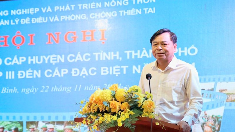 Thứ trưởng Nông nghiệp và Phát triển nông thôn Nguyễn Hoàng Hiệp phát biểu tại hội nghị.