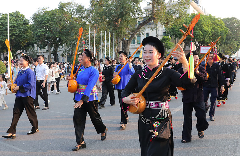 Hoạt động hướng về Ngày Di sản văn hóa Việt Nam 23/11.