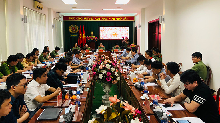 Quang cảnh buổi họp báo.