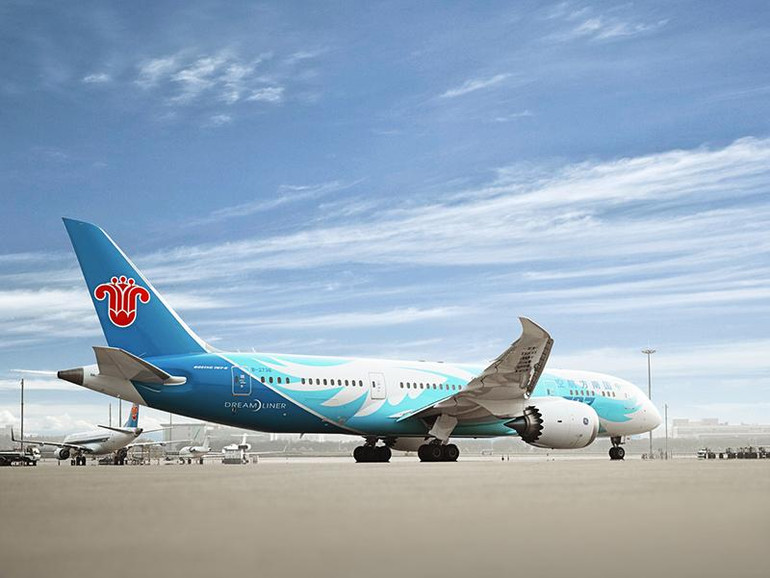 Vietnam Airlines và China Southern Airlines ký kết hợp tác toàn diện. Vietnam Airlines và China Southern Airlines ký kết hợp tác toàn diện.