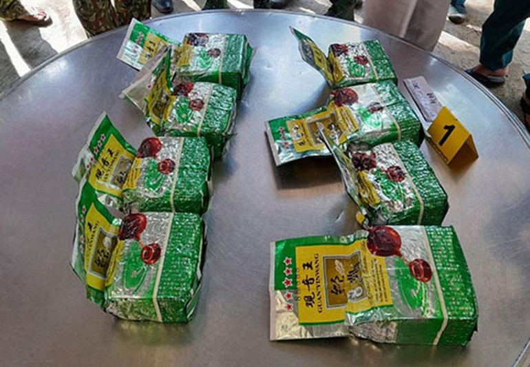 Tang vật đối tượng Lê Hoàng Thanh bỏ lại hiện trường được Bộ đội Biên phòng tỉnh Bình Phước thu giữ.