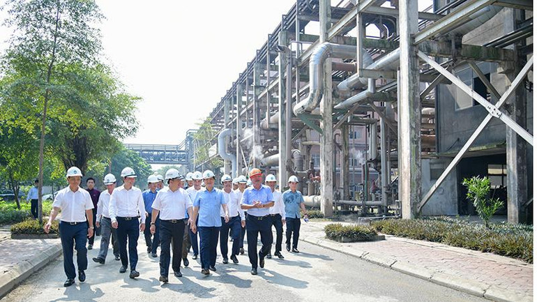 Đoàn công tác của Ủy ban Quản lý vốn nhà nước tại doanh nghiệp làm việc tại dự án ngành công thương. Đoàn công tác của Ủy ban Quản lý vốn nhà nước tại doanh nghiệp làm việc tại dự án ngành công thương.