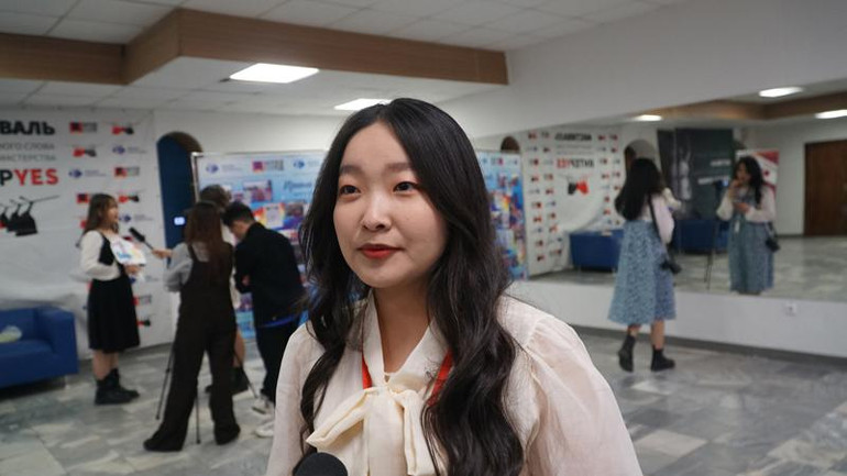 Nữ sinh viên năm thứ hai của RUDN Trần Công Tâm Anh.