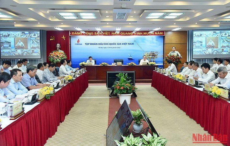 Quang cảnh buổi làm việc. (Ảnh: TRẦN HẢI)