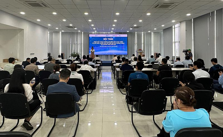 Quang cảnh Hội thảo. Quang cảnh Hội thảo.