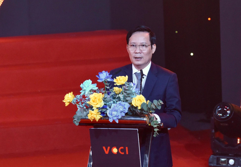 Chủ tịch VCCI Phạm Tấn Công phát biểu tại buổi lễ. (Ảnh: TRẦN HẢI)