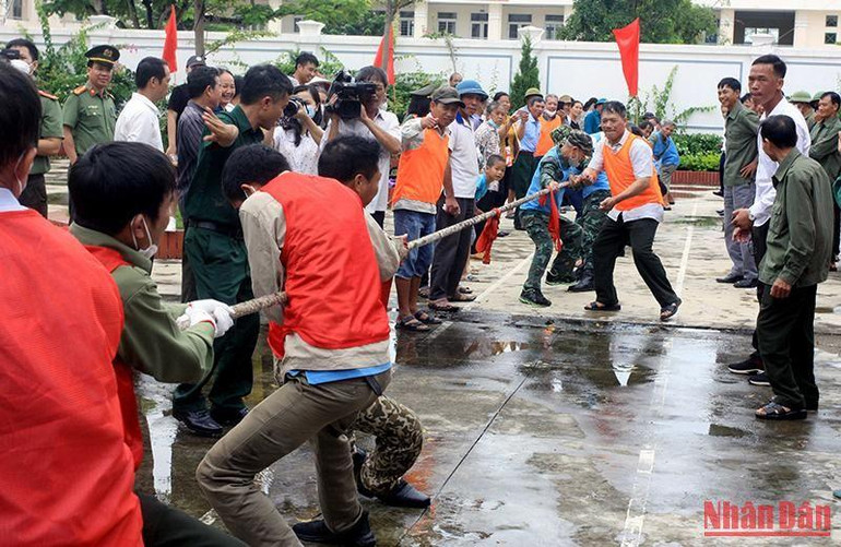 Các hoạt động thể thao, văn hóa tại “Ngày hội toàn dân bảo vệ an ninh Tổ quốc” xã An Ninh (huyện Tiền Hải, tỉnh Thái Bình). Các hoạt động thể thao, văn hóa tại “Ngày hội toàn dân bảo vệ an ninh Tổ quốc” xã An Ninh (huyện Tiền Hải, tỉnh Thái Bình).