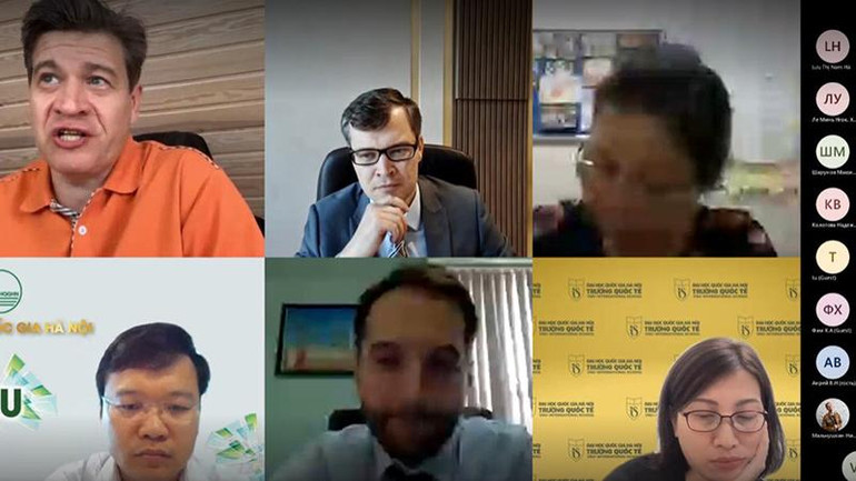 Hội nghị bàn tròn trực tuyến.