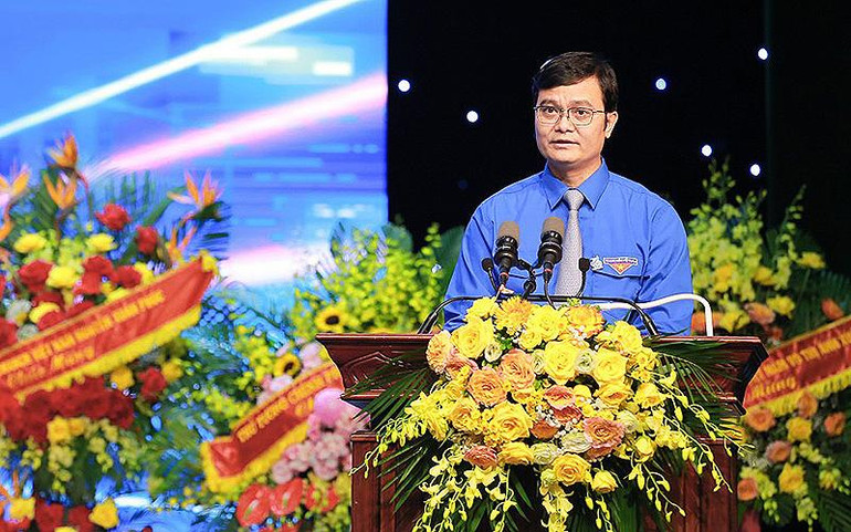 Bí thư thứ nhất Trung ương Đoàn Bùi Quang Huy gợi mở một số phương hướng triển khai công tác Đoàn và phong trào thanh thiếu nhi Thủ đô Hà Nội. Bí thư thứ nhất Trung ương Đoàn Bùi Quang Huy gợi mở một số phương hướng triển khai công tác Đoàn và phong trào thanh thiếu nhi Thủ đô Hà Nội.