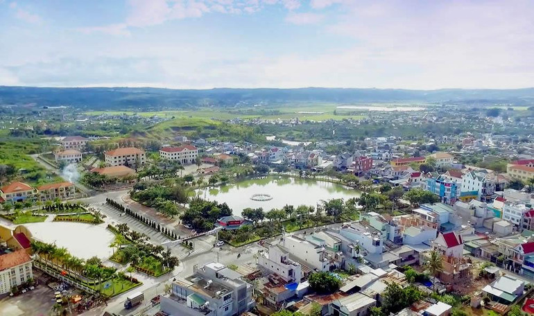 Một góc trung tâm huyện Lâm Hà.