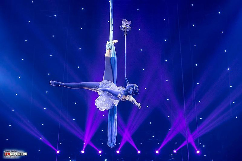 Nghệ sĩ Chu Khánh Huyền dự thi với tiết mục "Đế kiếm đu dây lụa".