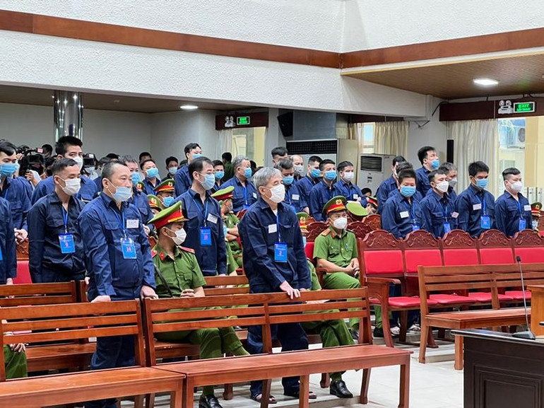 Các bị cáo tại phiên tòa.