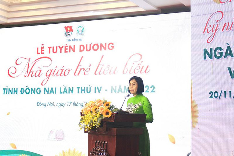 Phó Chủ tịch Ủy ban nhân dân tỉnh Đồng Nai Nguyễn Thị Hoàng phát biểu tại buổi lễ.