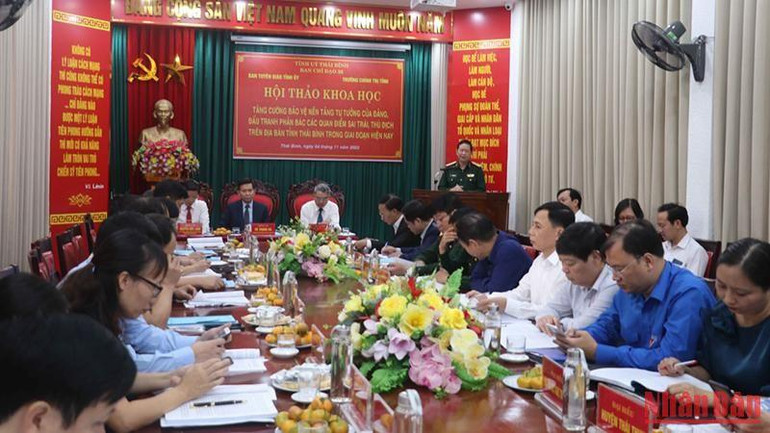 Quang cảnh buổi Hội thảo khoa học. Quang cảnh buổi Hội thảo khoa học.