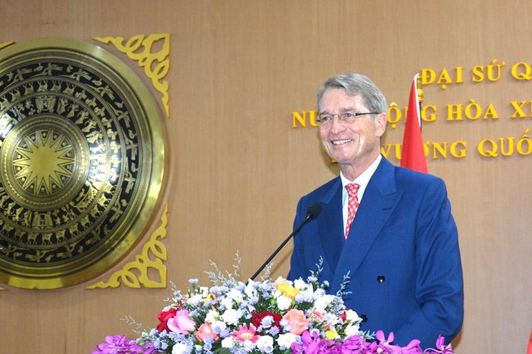 Ông Harald Link, Chủ tịch B.Grimm Power.