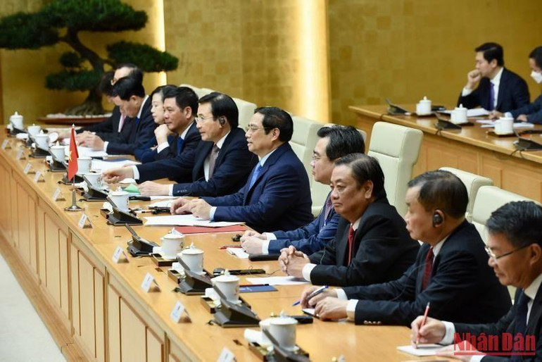 Thủ tướng Phạm Minh Chính và các thành viên Chính phủ tại buổi hội đàm.(Ảnh: Trần Hải)