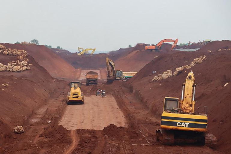 Thi công dự án sân bay Long Thành.