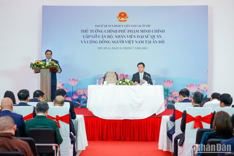 Thủ tướng Phạm Minh Chính phát biểu ý kiến tại buổi gặp gỡ.