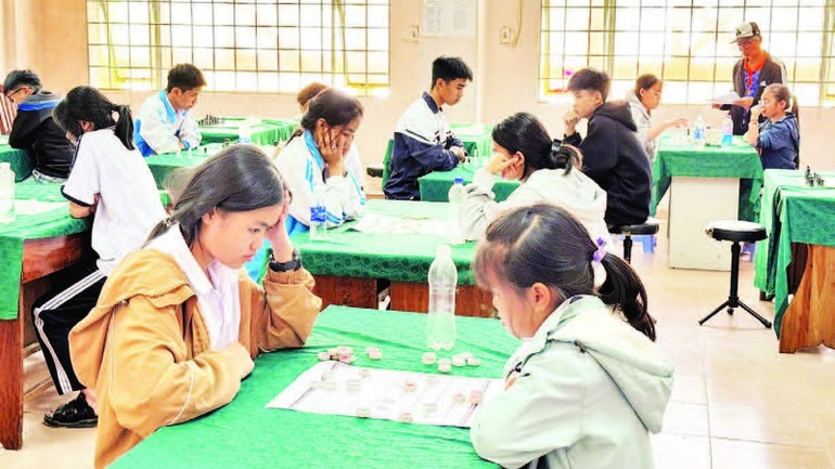 Thi đấu cờ tướng tại hội thao. Thi đấu cờ tướng tại hội thao.