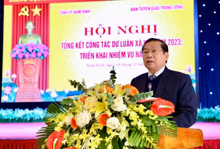 Đồng chí Lại Xuân Môn, Ủy viên Trung ương Đảng, Phó Trưởng Ban Thường trực Ban Tuyên giáo Trung ương phát biểu kết luận hội nghị.