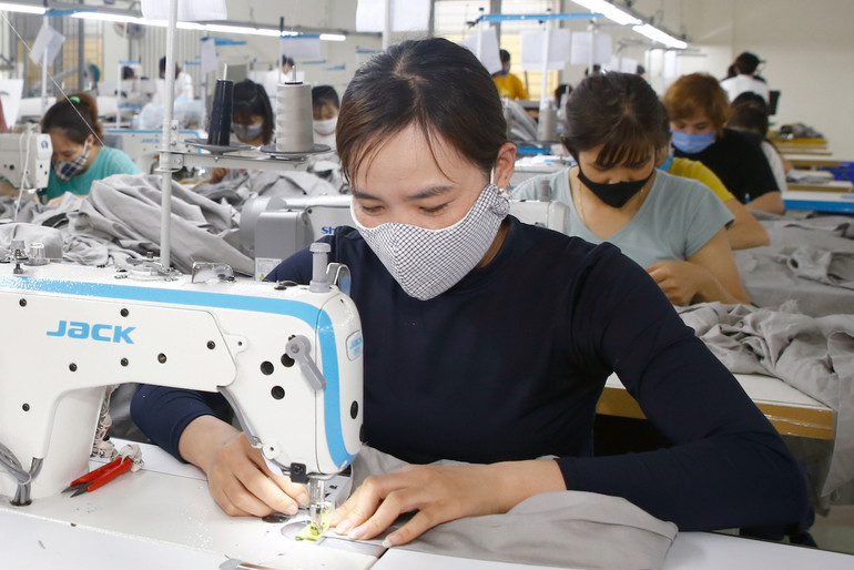 Dự án có tổng mức đầu tư lớn về dệt may khi được triển khai sẽ góp phần đáng kể vào mức thu ngân sách của huyện Nghĩa Hưng và tỉnh Nam Định.