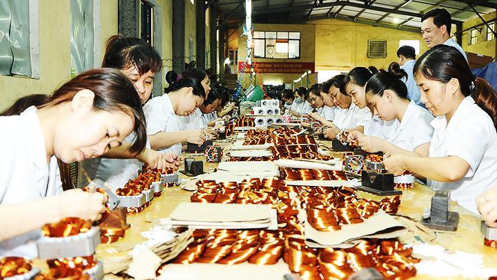 Chỉ số sản xuất công nghiệp tháng 8 ước tăng 15,6% so với tháng 8/2021. Ảnh: BẮC SƠN