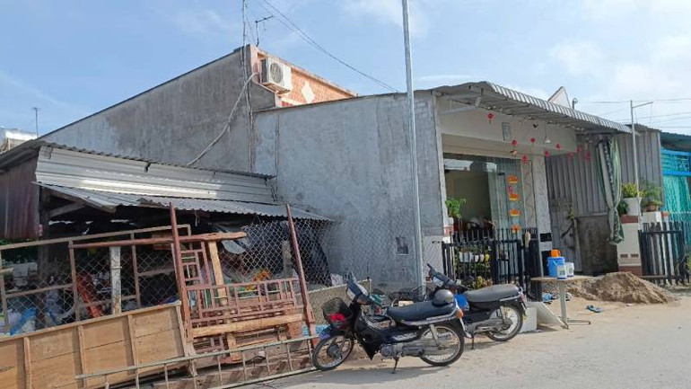 Khu vực sạt lở nằm ven bờ sông Ông Chưởng.