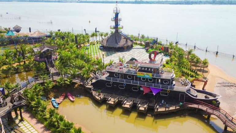 Một góc du lịch Cồn Én.