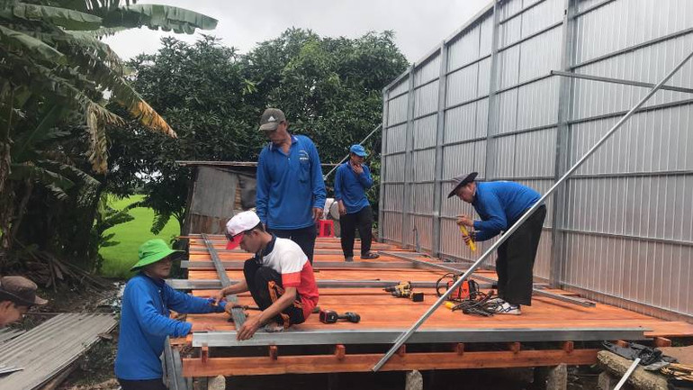 Tổ xây cất nhà từ thiện xã Bình Phú xây nhà cho người nghèo Tổ xây cất nhà từ thiện xã Bình Phú xây nhà cho người nghèo