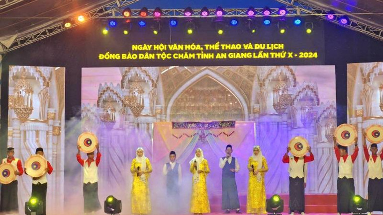 Ngày hội thể hiện các văn hóa đặc sắc của đồng bào Chăm tại An Giang