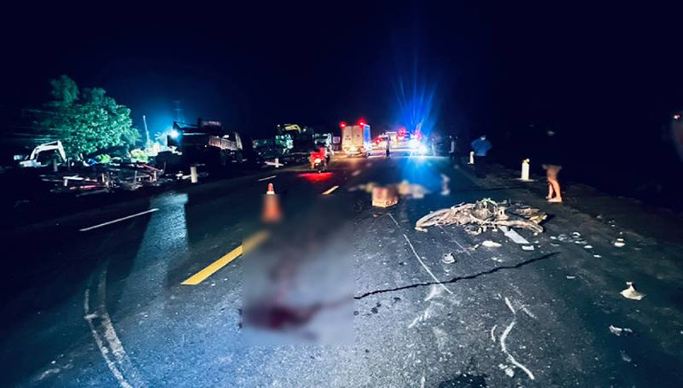 Một vụ tai nạn trên tuyến tránh Long Xuyên.