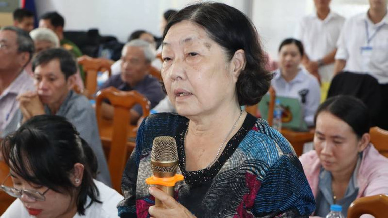 Cử tri bày tỏ tâm tư nguyện vọng cùng Đoàn Đại biểu Quốc hội tỉnh An Giang.