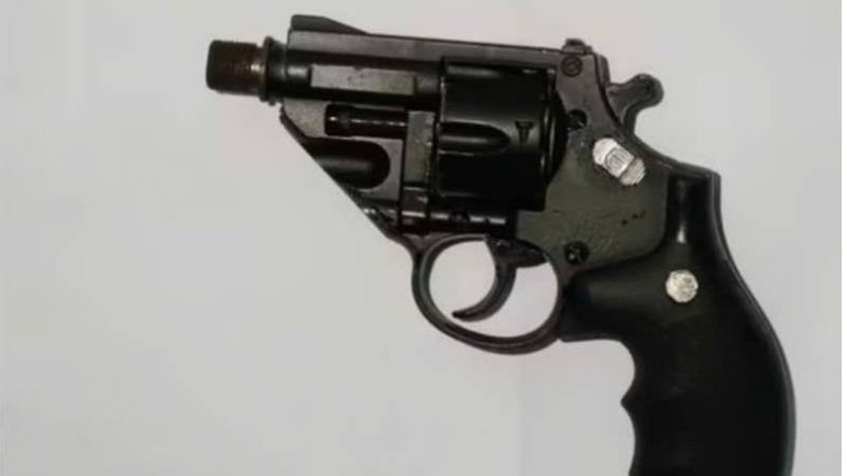 Khẩu súng thu giữ tại nhà Quốc Bảo.