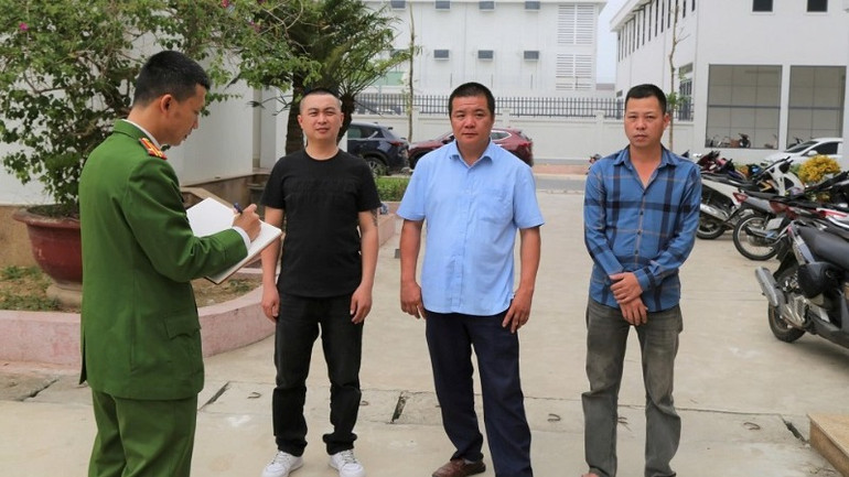 Các đối tượng: Phạm Anh Tuấn, Trần Trung Thành và Dương Văn Toàn tại Cơ quan Công an.