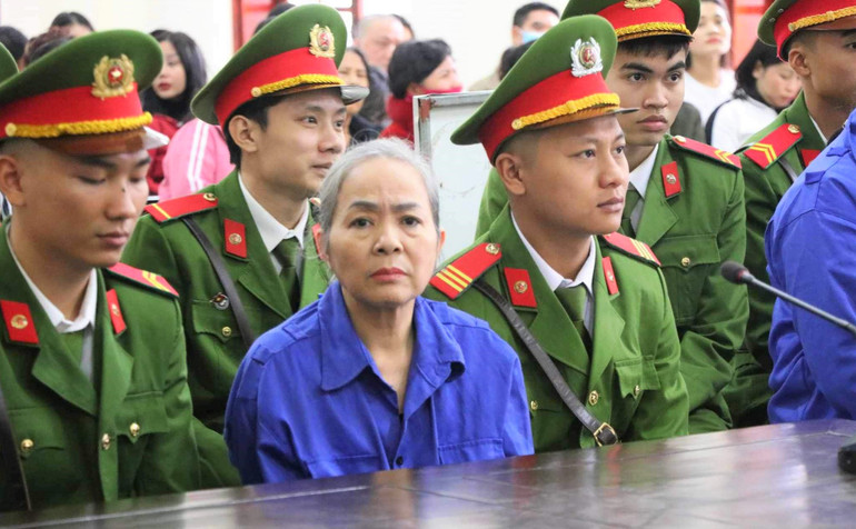 Bị cáo Trần Thị Mậu cầm đầu đường dây vận chuyển, buôn bán ma túy.