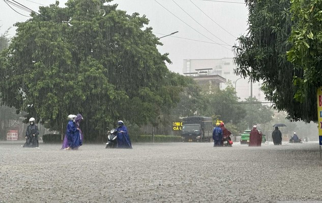 Mưa lớn kéo dài từ đêm 22/9 đến sáng 23/9.