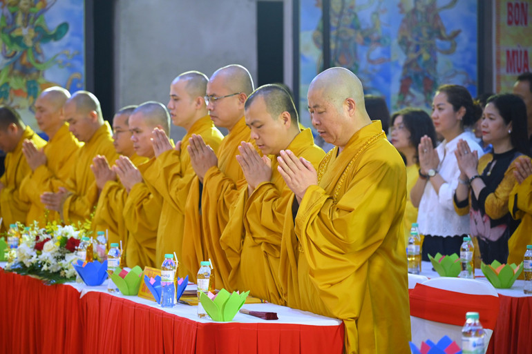 Lễ Cầu siêu là hoạt động tri ân các nhà báo cách mạng đã có những cống hiến to lớn, anh dũng hy sinh vì sự nghiệp xây dựng và bảo vệ Tổ quốc. Lễ Cầu siêu là hoạt động tri ân các nhà báo cách mạng đã có những cống hiến to lớn, anh dũng hy sinh vì sự nghiệp xây dựng và bảo vệ Tổ quốc.