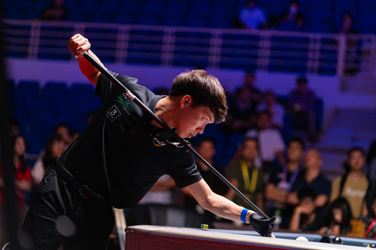 Cơ thủ Nguyễn Anh Tuấn thi đấu tại Hanoi Open 2023.