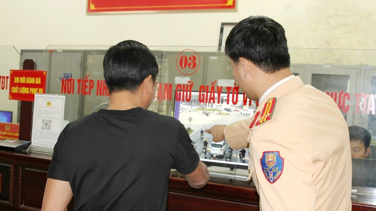 Nhiều trường hợp vi phạm bị camera giám sát ghi lại.