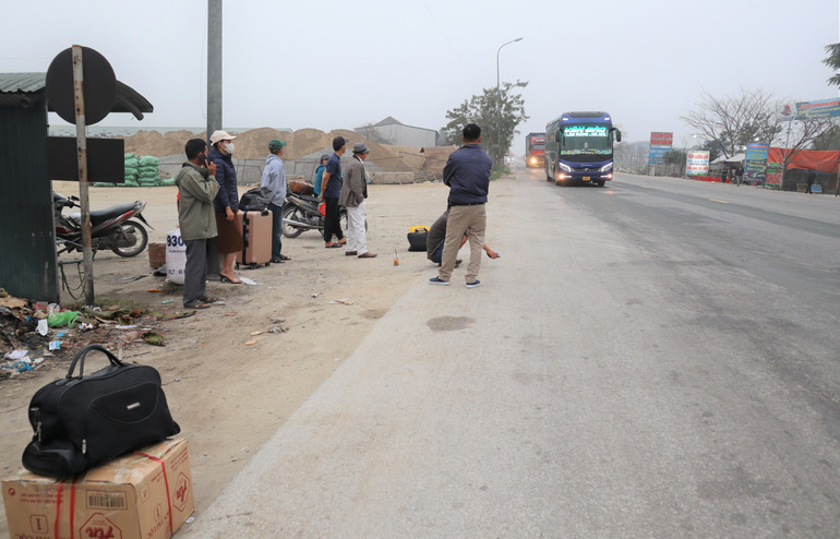 Nhiều người có mặt ở điểm hẹn từ sáng sớm.